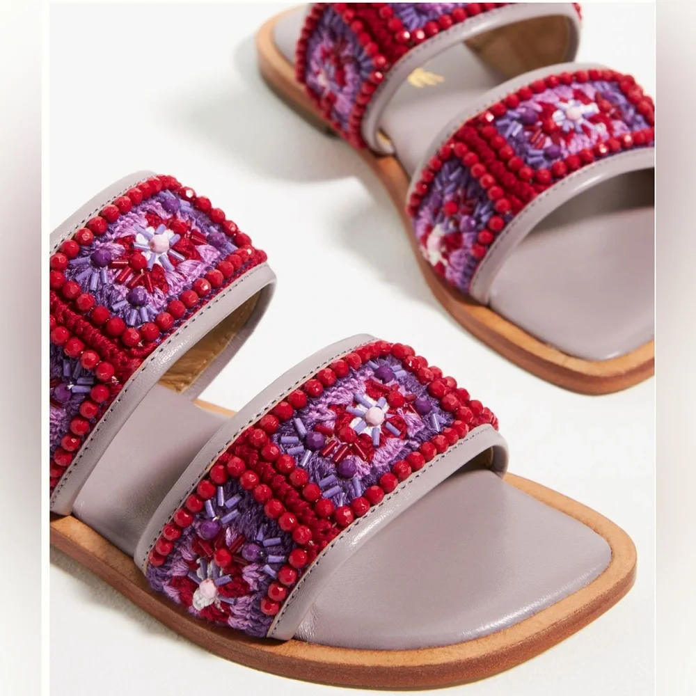 NIB Anthropologie Coral Blue Beaded Granny Sandals sz 37/6, 6.5 Red Purple Slide